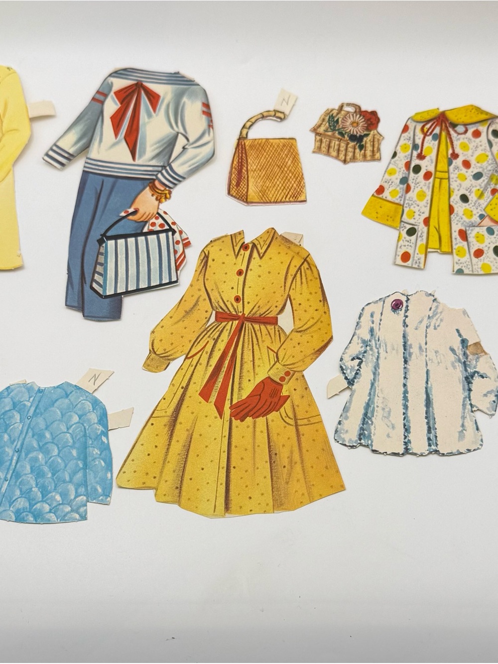 Lot of Vintage 1950s Paper Doll Clothes Dresses Coats
Purses Fashion Ephemera